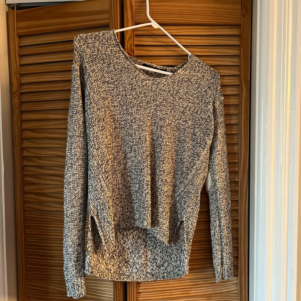 High low knitted sweater